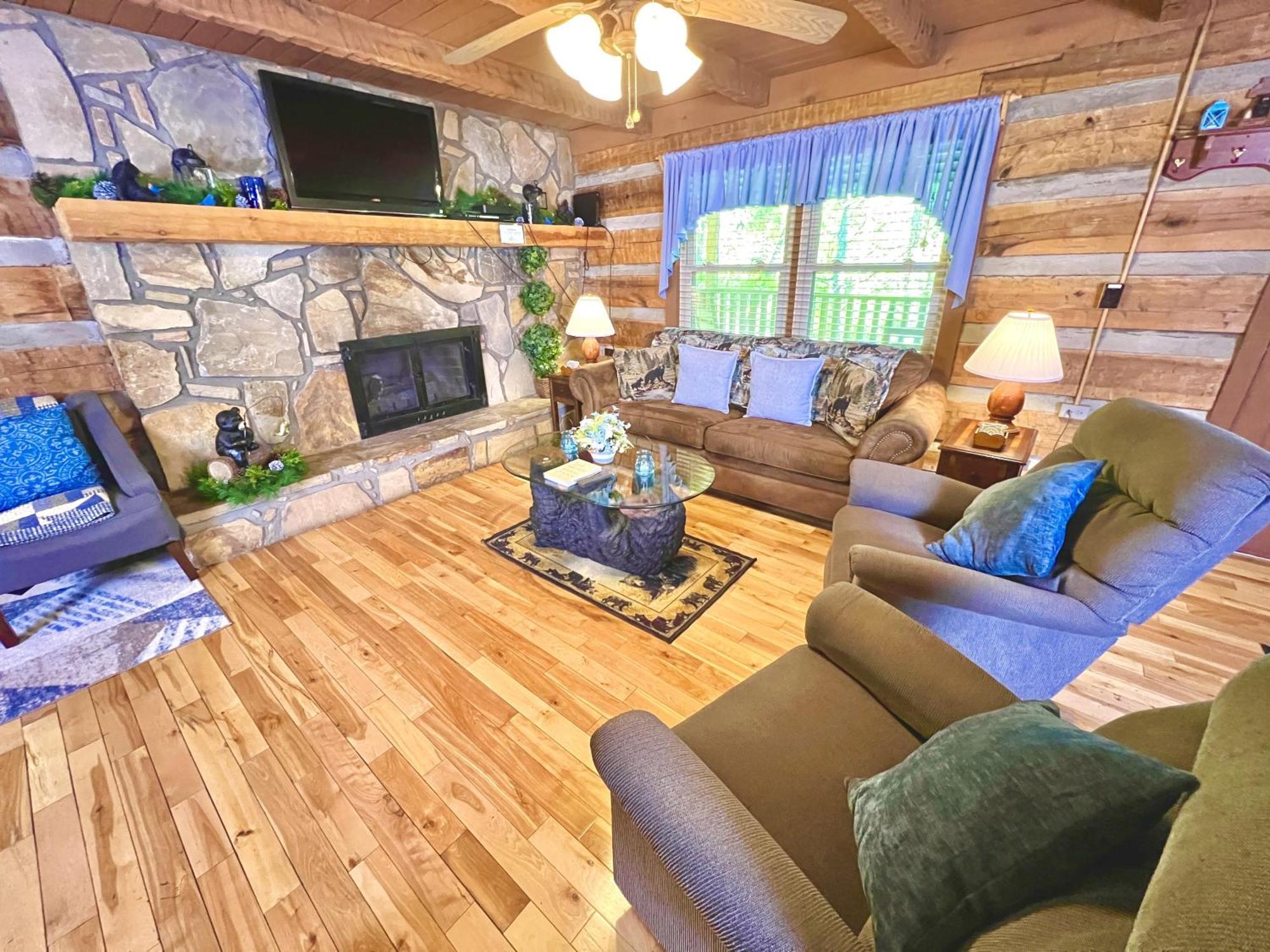 Villa New Song Appalachian Chink Style Cabin Sevierville Exterior foto